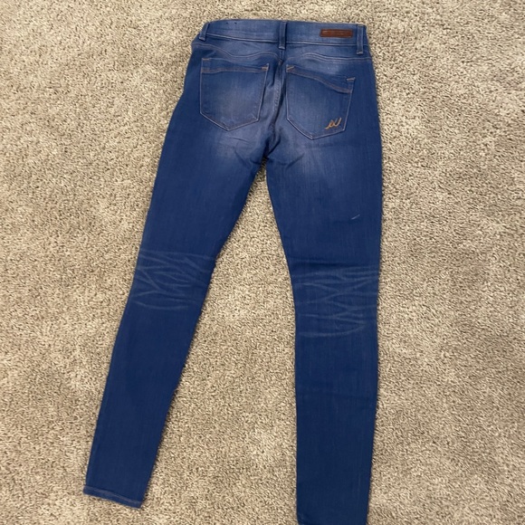 Express Jeans - Picture 2 of 3